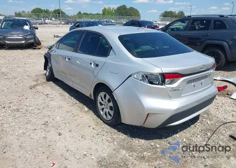 2020 Toyota Corolla Le z USA, uszkodzony, nr VIN 5YFEPRAE7LP099975